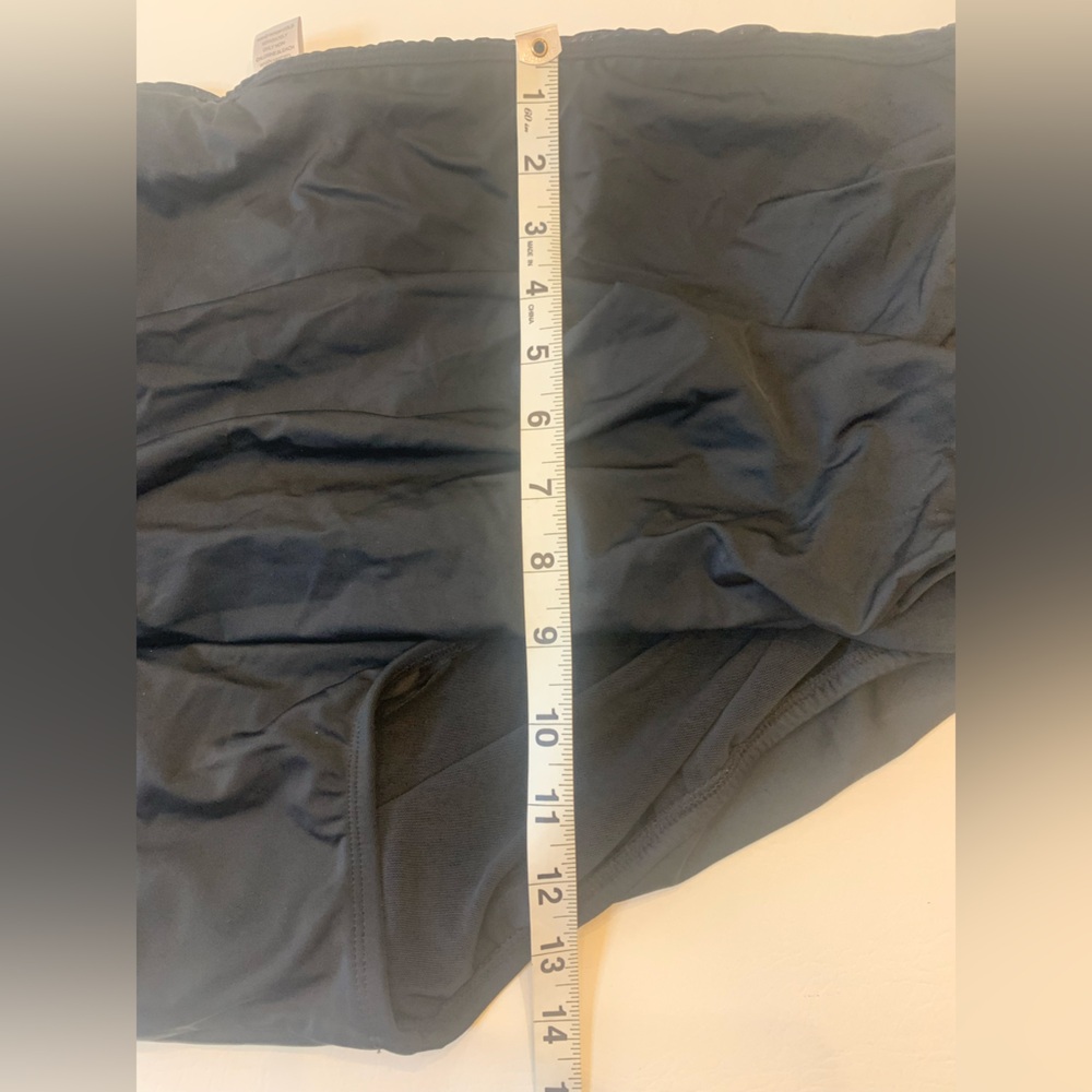 NWT black swim by Avenue rouched tummy control 28W women’s bottoms (bin S) - Picture 6 of 7